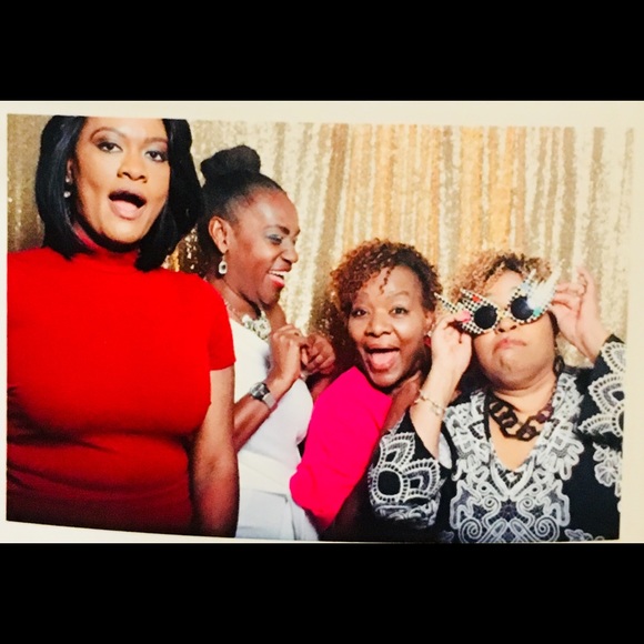 Meet your Posher, Nicole. - Picture 10 of 16